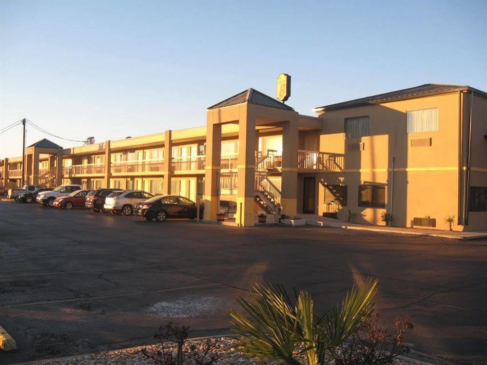 Motel Super 8 By Wyndham Macon West Exterior foto